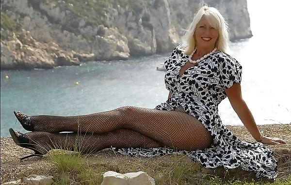 16P Pantyhose and Stockings 19 by searcher1957