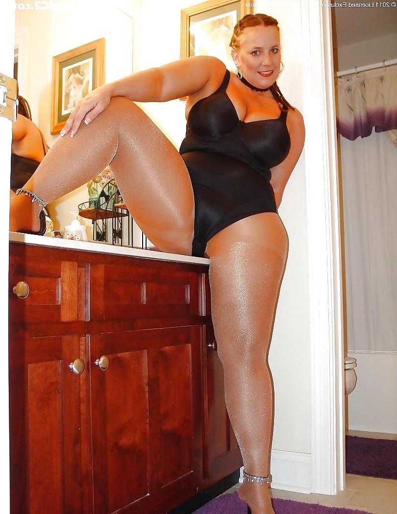 16P Pantyhose and Stockings 19 by searcher1957