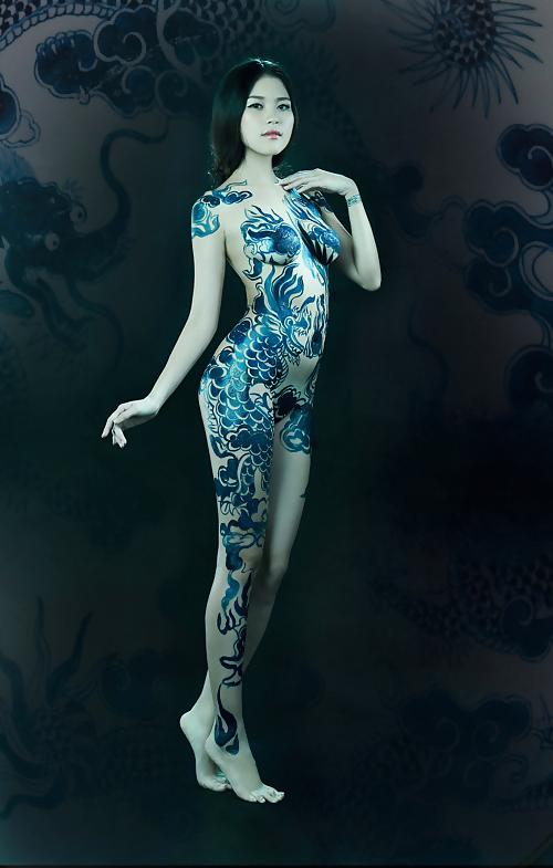 10P Body painting