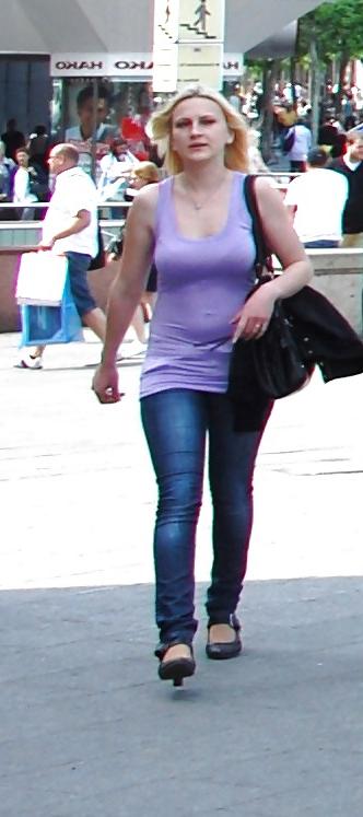 25P HORNY VOYEUR CANDID TEENS - COMMENT DIRTY