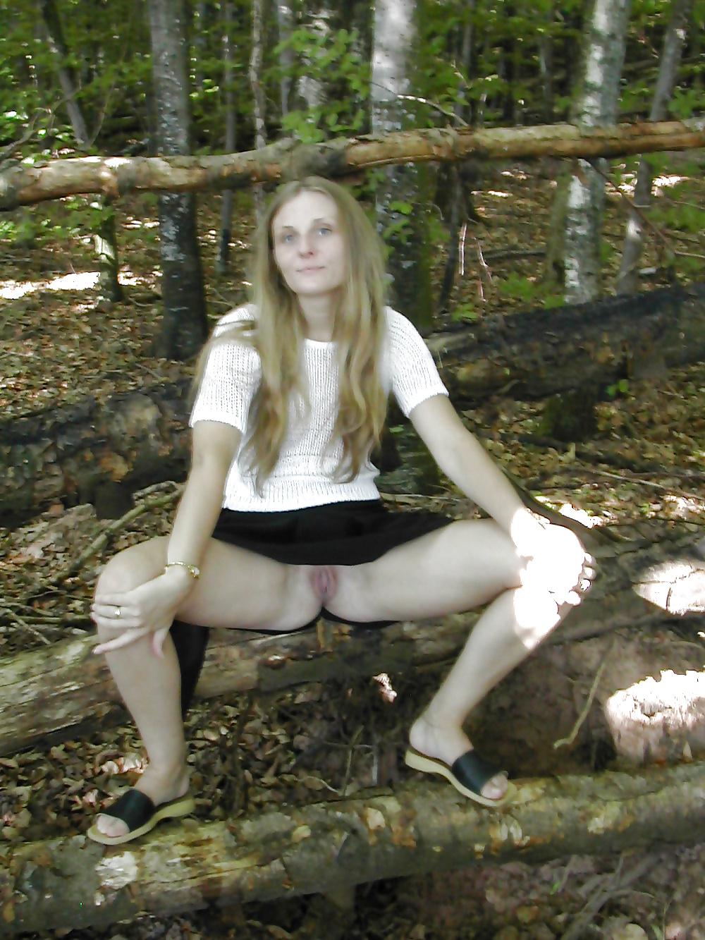 25P Stephanie in the forest