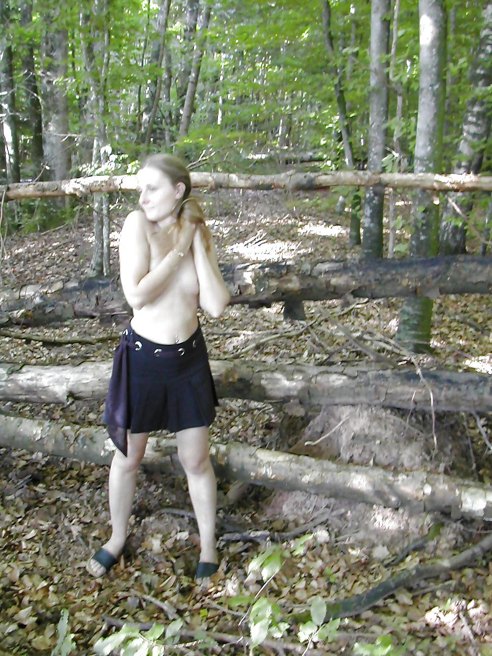 25P Stephanie in the forest