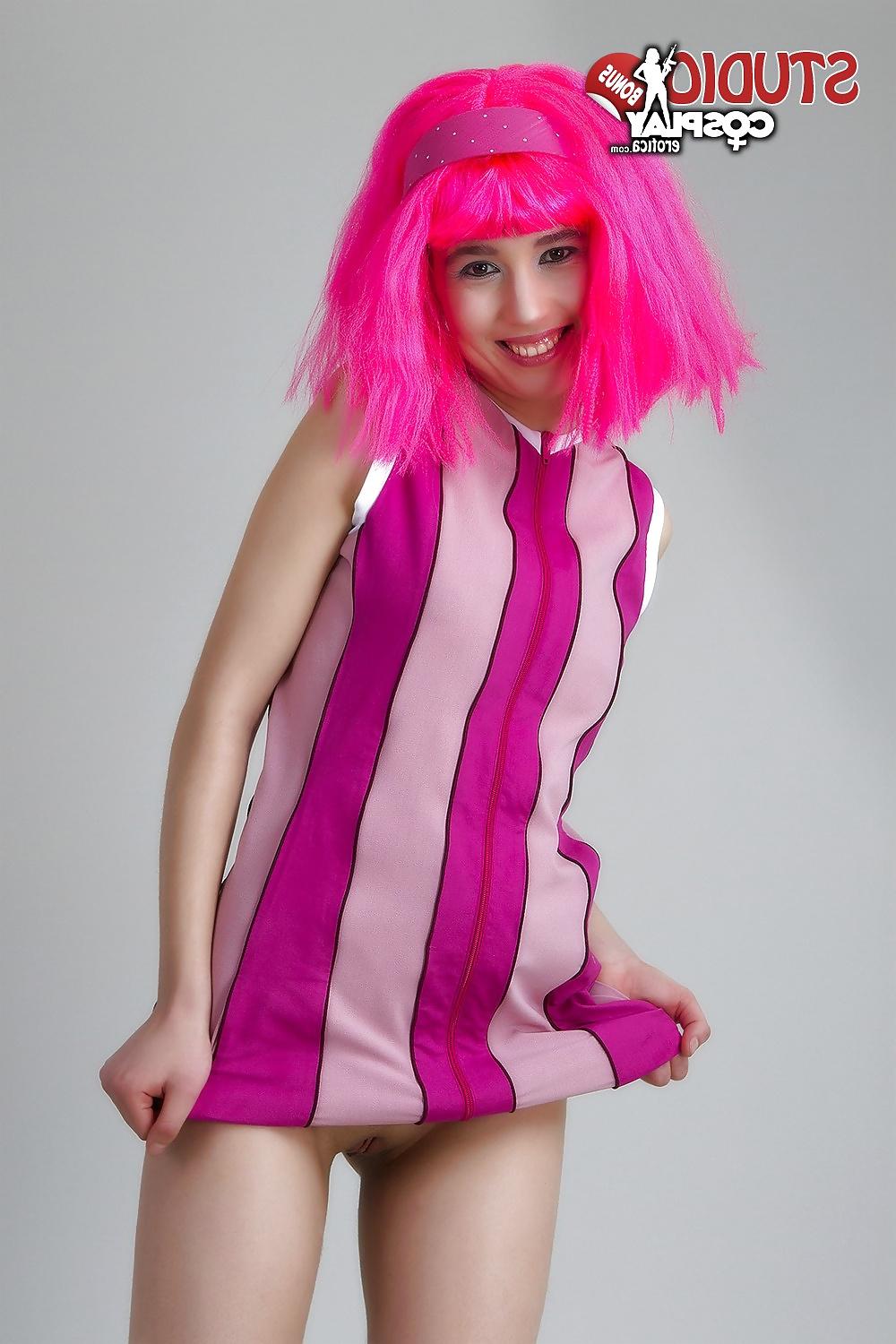 25P Cosplay - Stephanie take 2