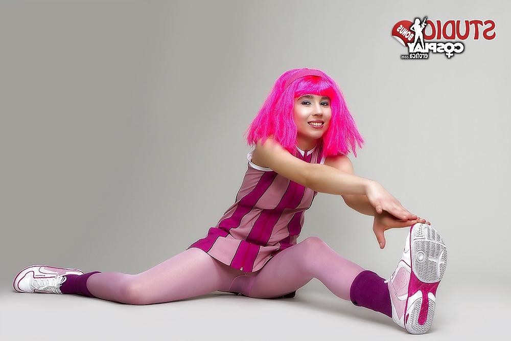 25P Cosplay - Stephanie take 2
