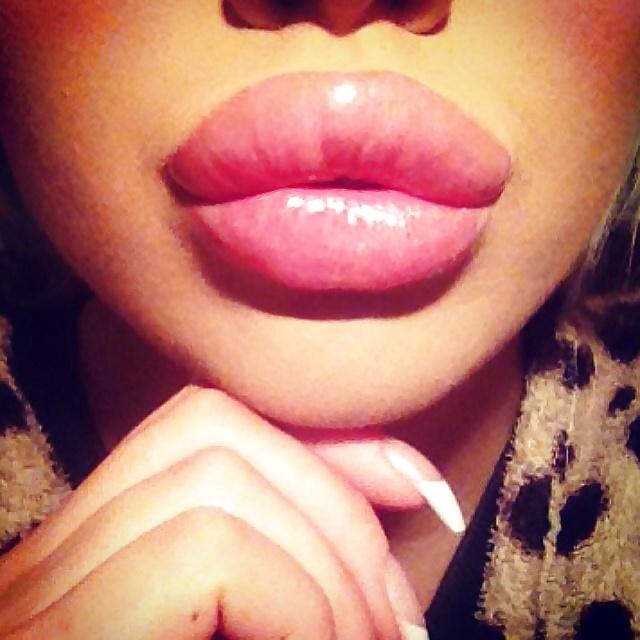 25P DICK SUCKING LIPS!!!