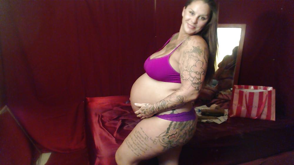 25P My dirty bbw preggo slut