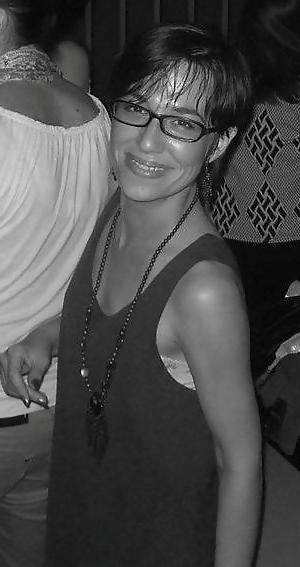 25P Serbian MILF Tatjana