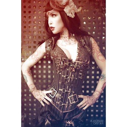 25P Corset 13!