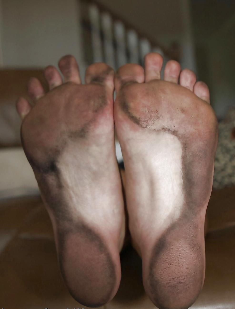 25P Feet: Dirty Soles #3