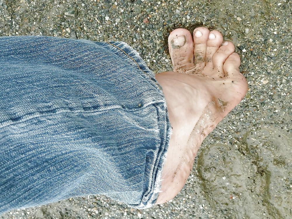 25P Feet: Dirty Soles #3