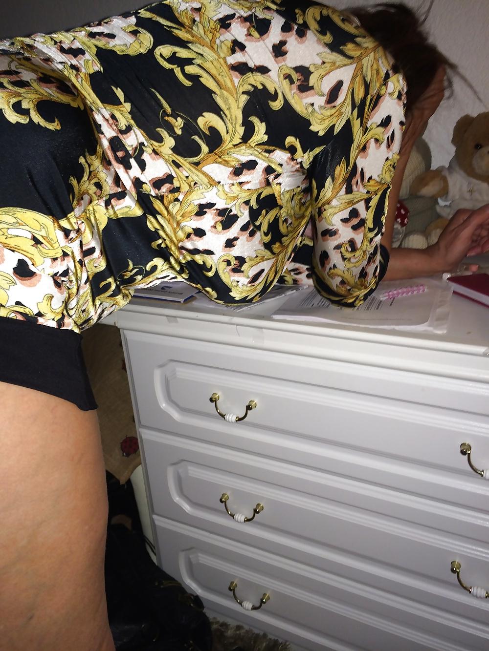 25P Sum sexy Versaci dress pics taken lastnite