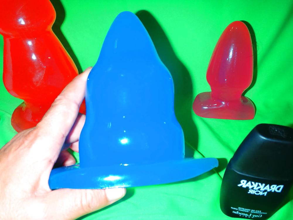 9P New Giante Blue butt plug  May 2014