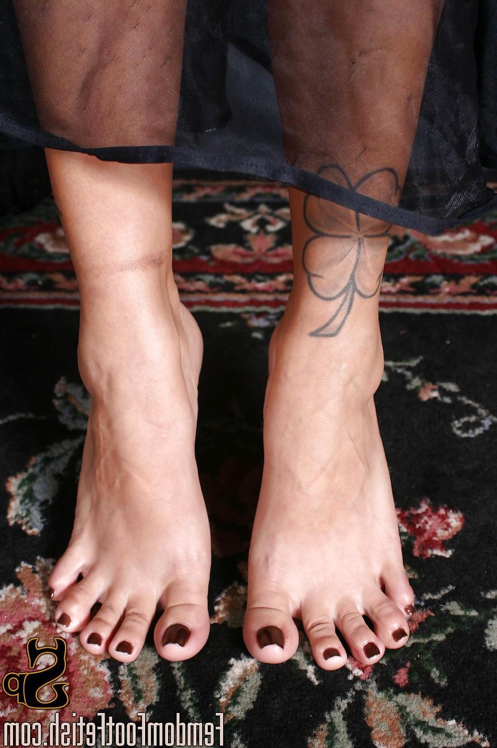 25P Random feet, footjob,... Pt 4