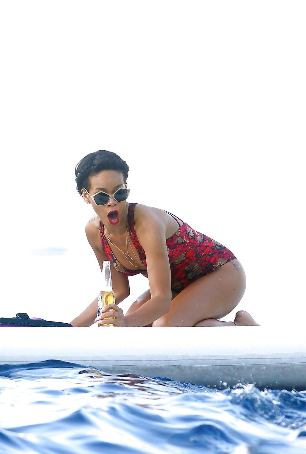 25P Rihanna swimsuit in France FUCKABLE ASS