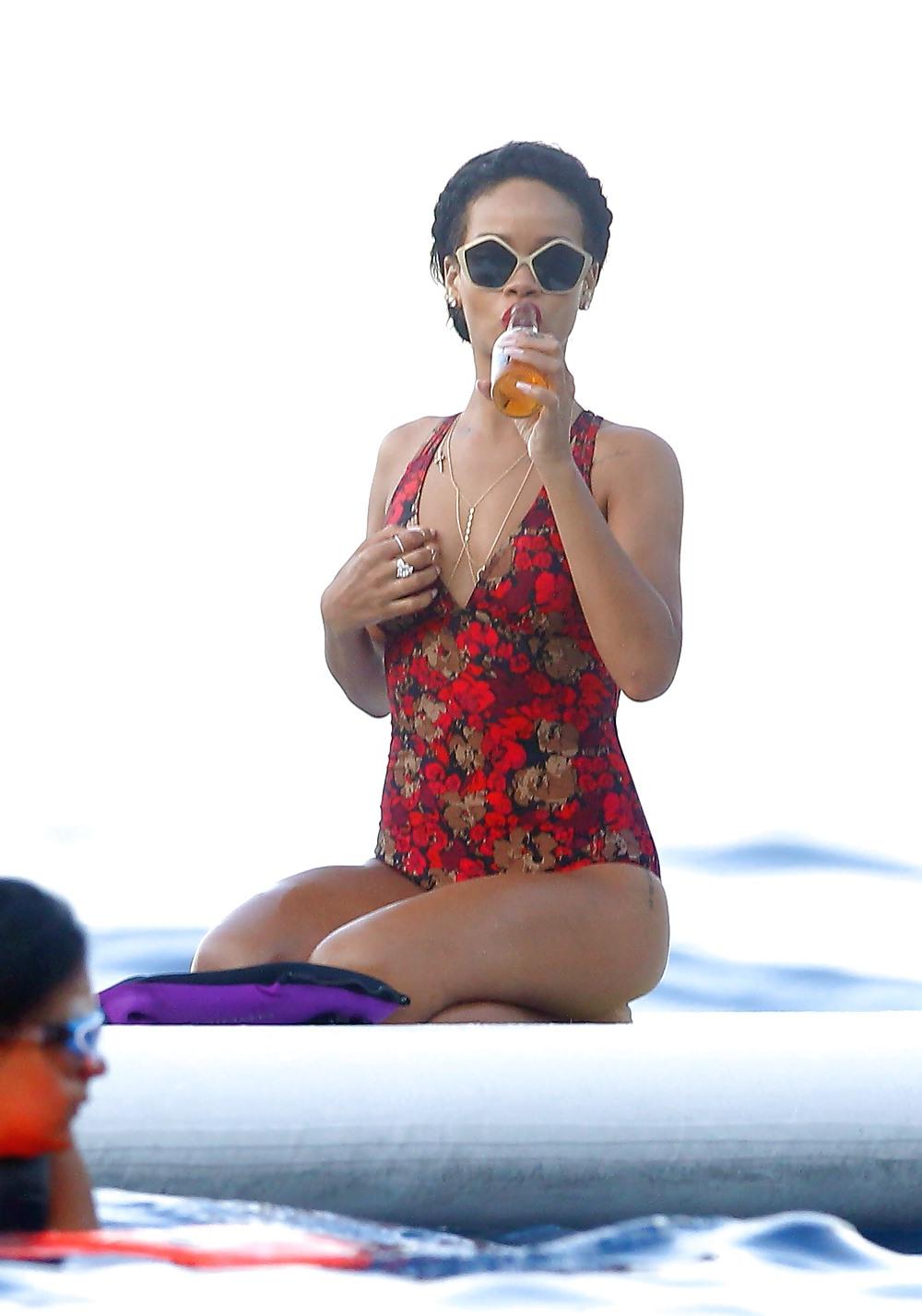 25P Rihanna swimsuit in France FUCKABLE ASS