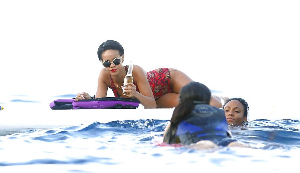 25P Rihanna swimsuit in France FUCKABLE ASS