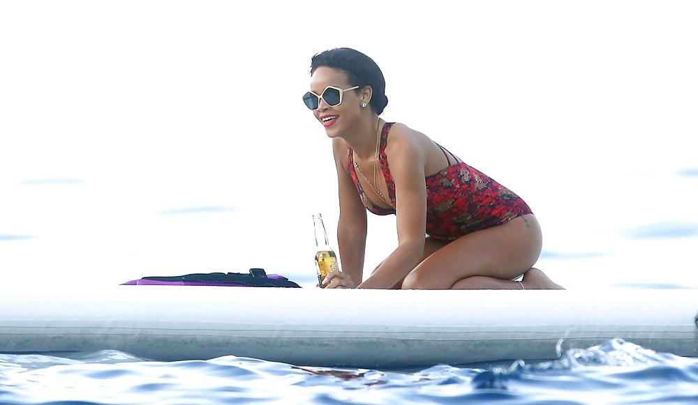 25P Rihanna swimsuit in France FUCKABLE ASS