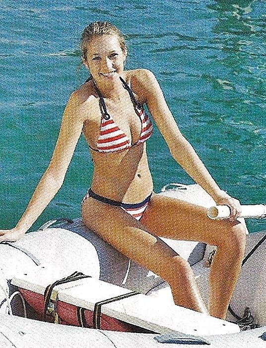 20P French Models - Gallery 32