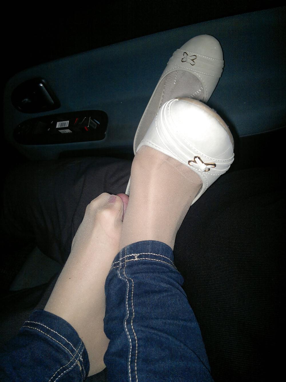 25P Nylon soles footjob hot