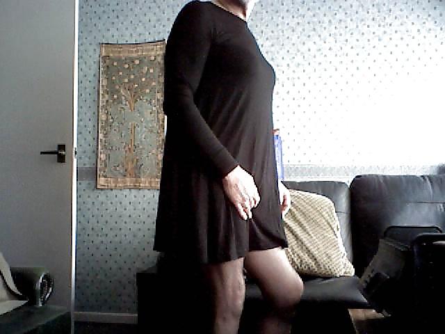 6P Black dress