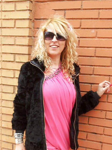 25P BUSTY BLONDE MILF Ana Vilar NYLON MATURE SLUT 