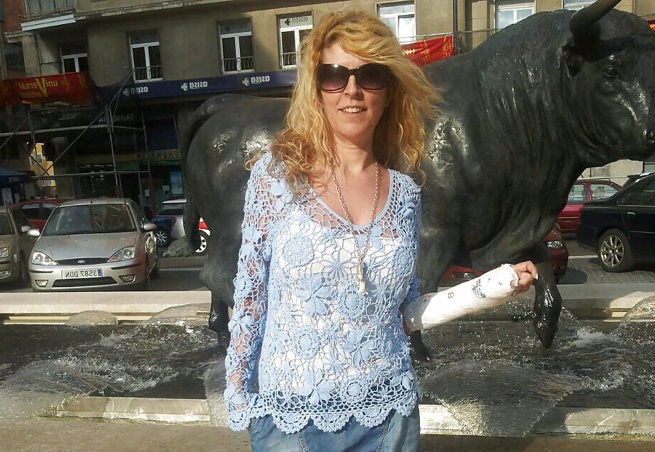 25P BUSTY BLONDE MILF Ana Vilar NYLON MATURE SLUT 