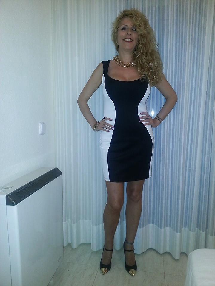 25P BUSTY BLONDE MILF Ana Vilar NYLON MATURE SLUT 