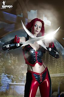 25P Naked Cosplay: Bloodrayne