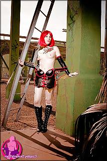 25P Naked Cosplay: Bloodrayne