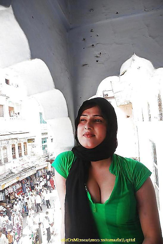 25P Pakistani Big Boobs Peshawari VIP Whore