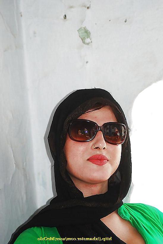 25P Pakistani Big Boobs Peshawari VIP Whore