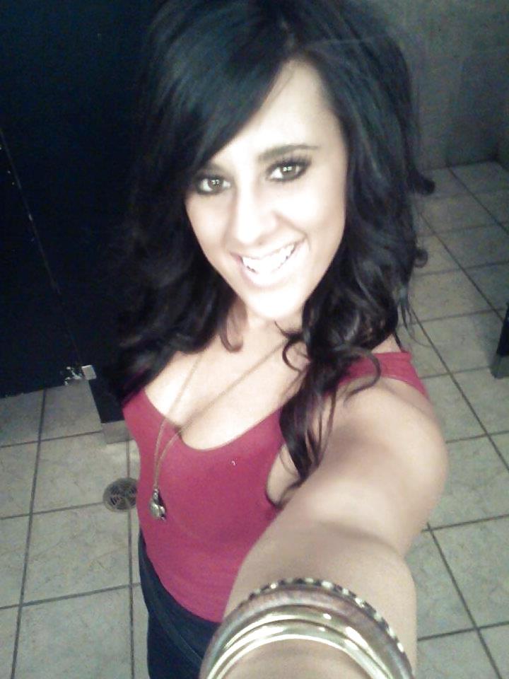 19P A Little Hottie I Know(and her mom)