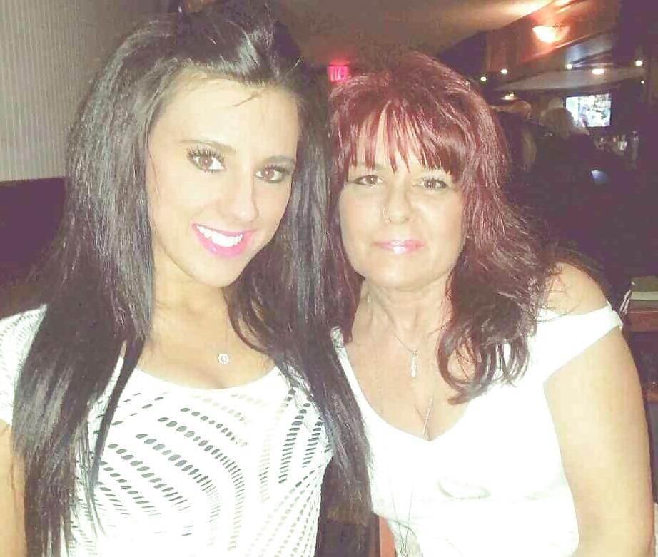 19P A Little Hottie I Know(and her mom)