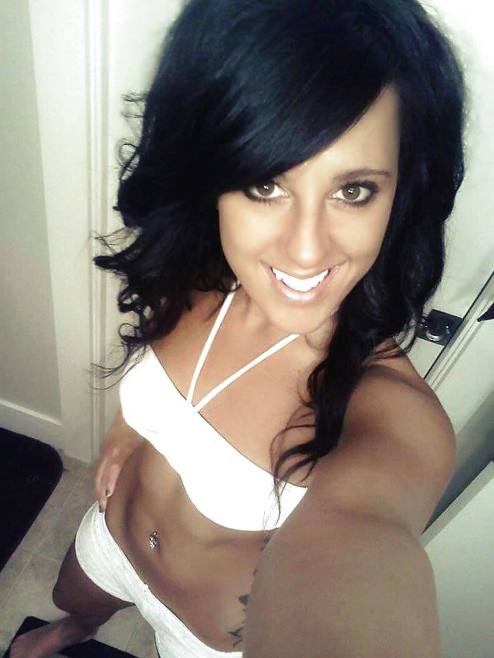 19P A Little Hottie I Know(and her mom)