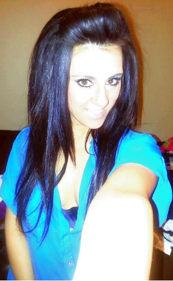 19P A Little Hottie I Know(and her mom)