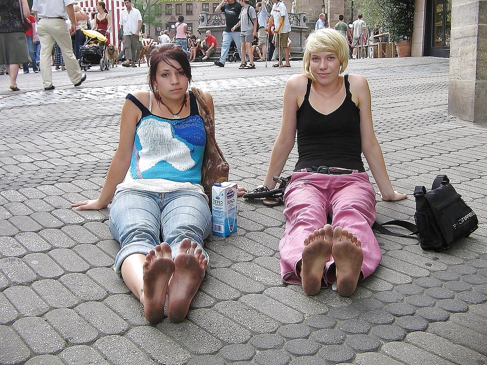 25P Dirty Feet - Street Feet