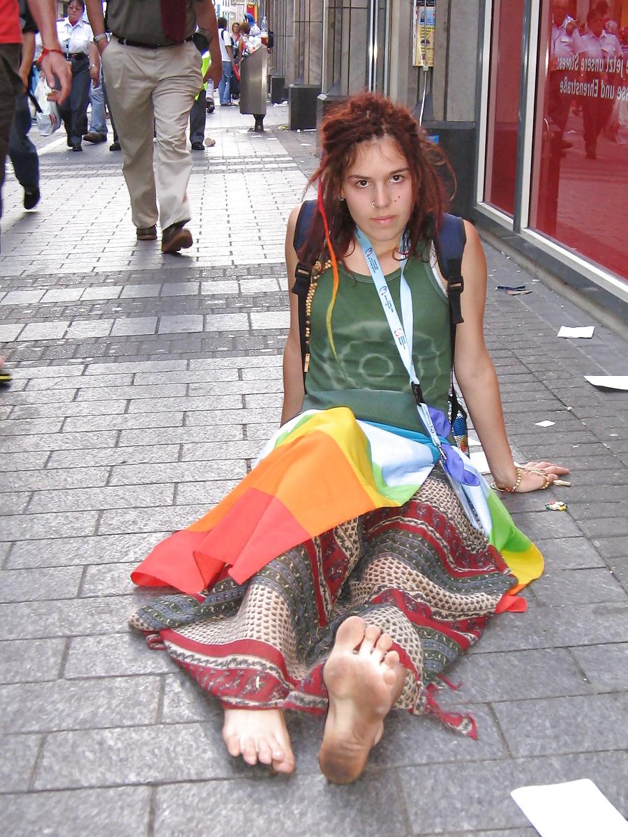 25P Dirty Feet - Street Feet