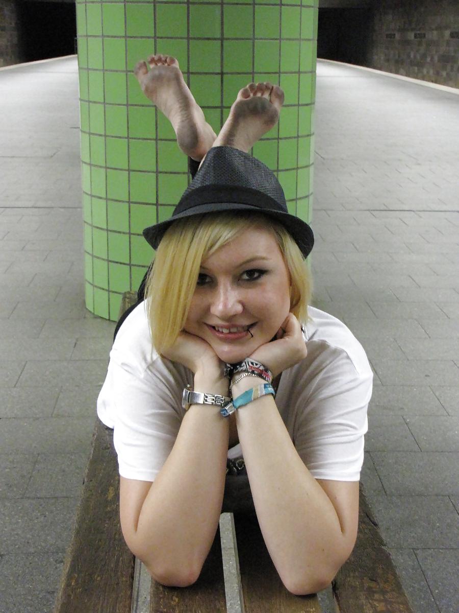 25P Dirty Feet - Street Feet