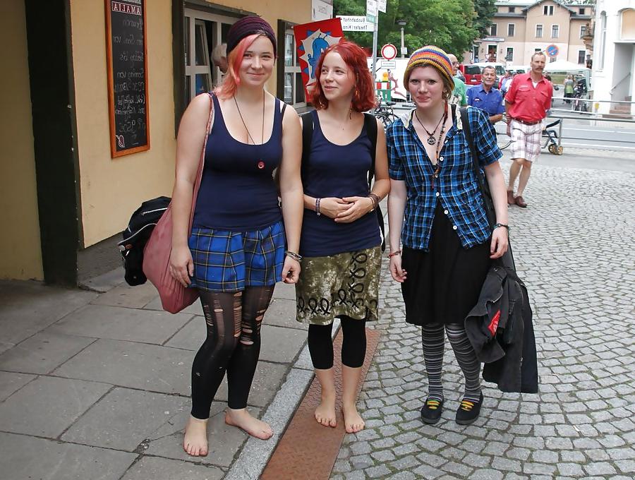 25P Dirty Feet - Street Feet