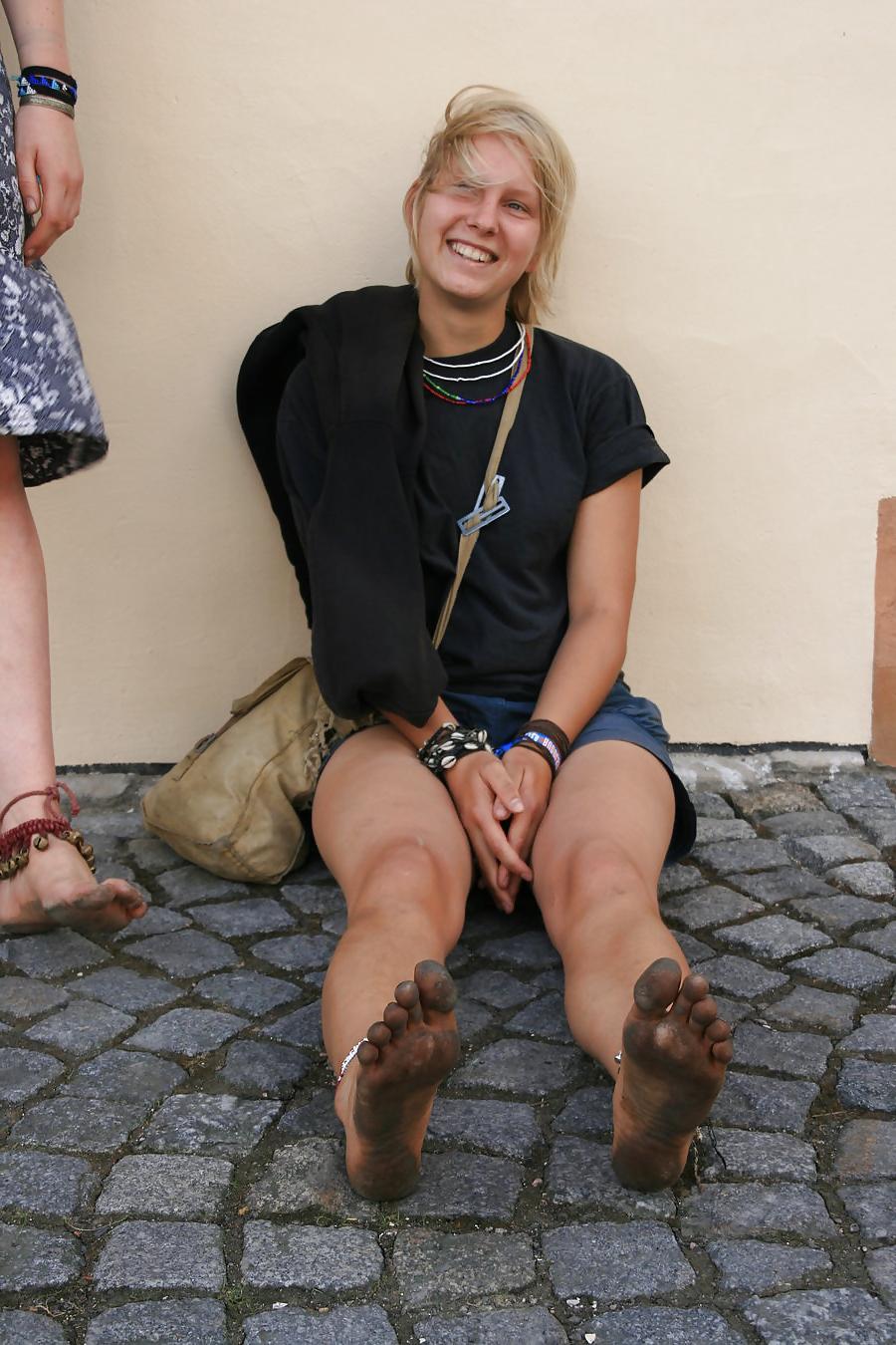 25P Dirty Feet - Street Feet