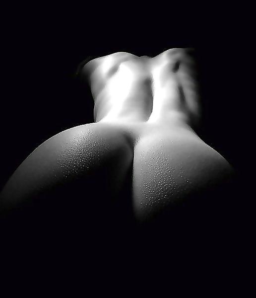 11P Sensual Pictures