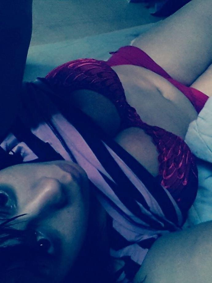 12P Anais slut french