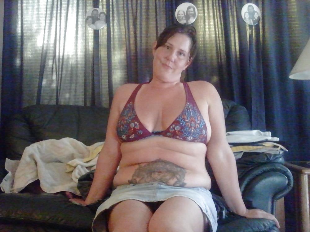 18P Busty Milg with Tan Lines
