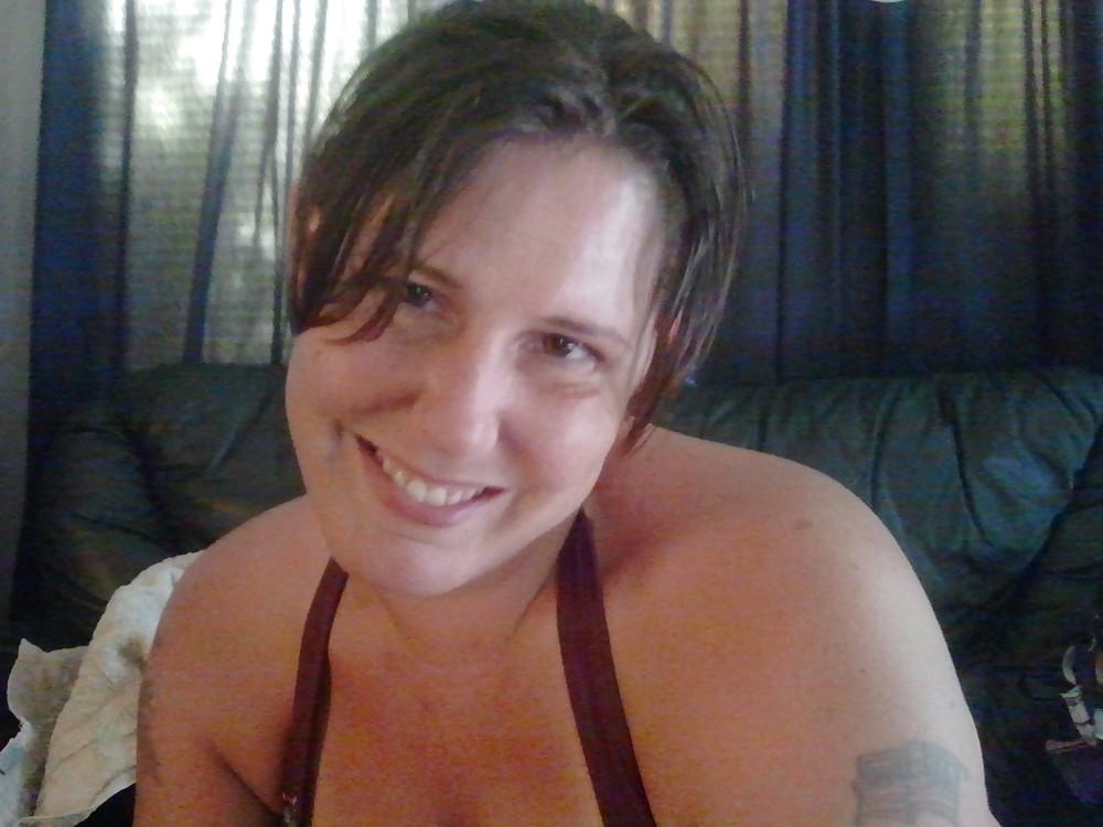 18P Busty Milg with Tan Lines