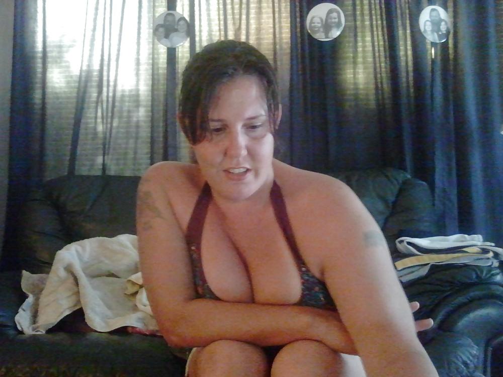 18P Busty Milg with Tan Lines