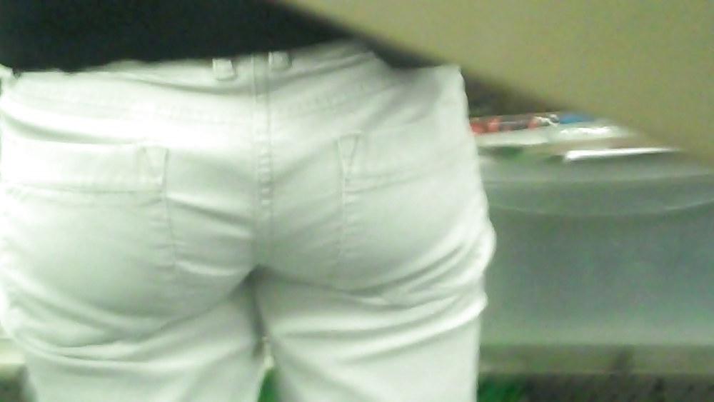 25P Butts to the left ass to the right