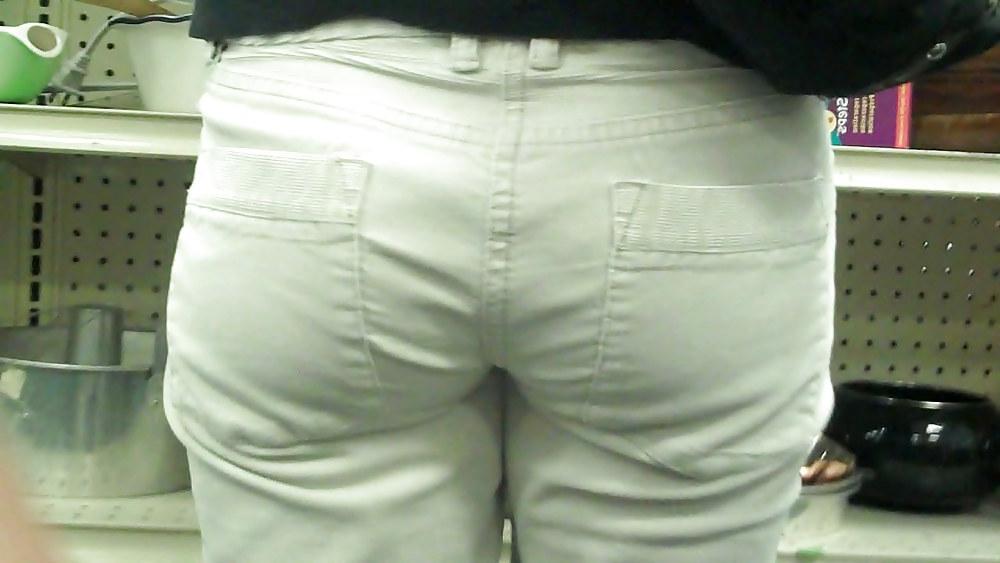 25P Butts to the left ass to the right
