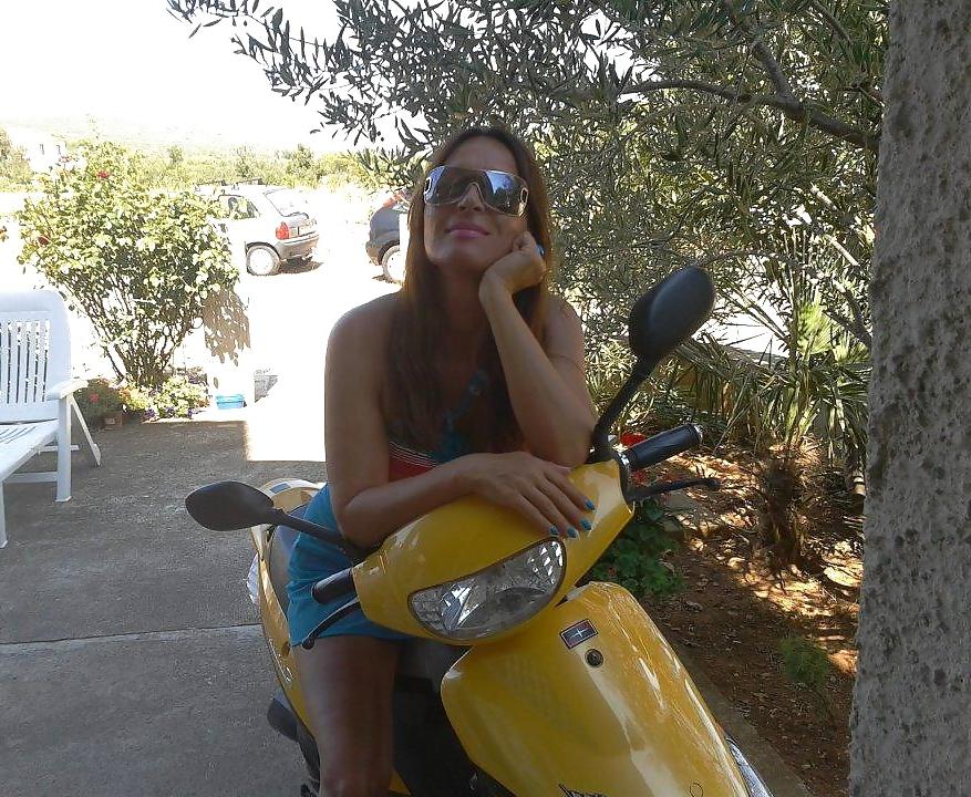 17P Two Sexy Serbian Milfs