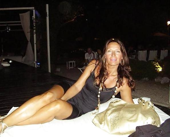 17P Two Sexy Serbian Milfs