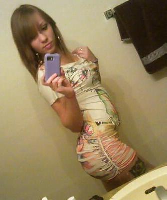 25P Girls on tight dress